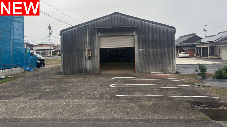 鈴鹿市平野町　貸倉庫・駐車場